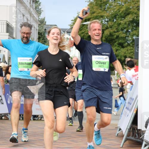 31.08.2025 - 21. Blankeneser Heldenlauf Strokosch-Dieckow http://msf.ph/oto/8652697 31.08.2025 11:09:18 Ziel 3477, 3352, 3059, 3016, 3411, 3316 meine-sportfotos.de