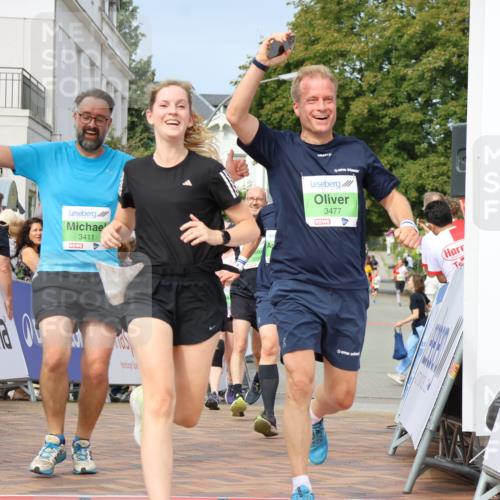 31.08.2025 - 21. Blankeneser Heldenlauf Strokosch-Dieckow http://msf.ph/oto/8652700 31.08.2025 11:09:18 Ziel 3477, 3352, 3059, 3016, 3411, 3316 meine-sportfotos.de