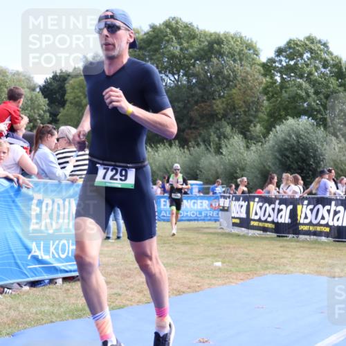 31.08.2025 - Elbe Triathlon Hamburg Strokosch-Dieckow http://msf.ph/oto/8652701 31.08.2025 11:14:37 Ziel 729, 1033 meine-sportfotos.de