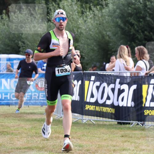 31.08.2025 - Elbe Triathlon Hamburg Strokosch-Dieckow http://msf.ph/oto/8652705 31.08.2025 11:14:40 Ziel 631, 729, 1033 meine-sportfotos.de