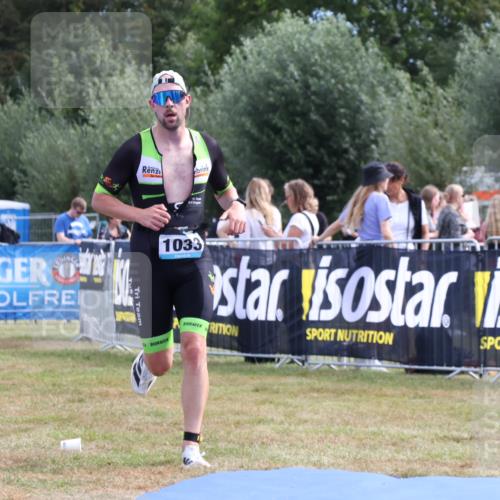 31.08.2025 - Elbe Triathlon Hamburg Strokosch-Dieckow http://msf.ph/oto/8652707 31.08.2025 11:14:41 Ziel 631, 729, 1033 meine-sportfotos.de