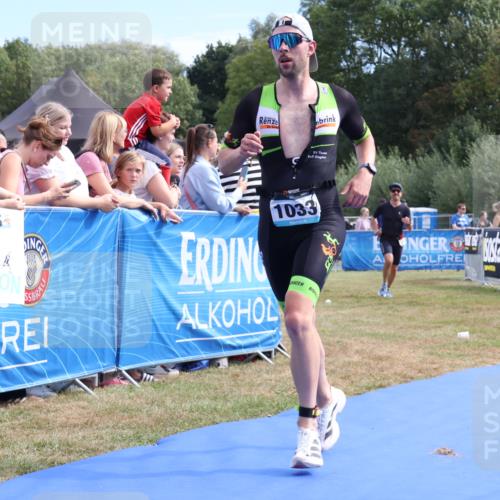 31.08.2025 - Elbe Triathlon Hamburg Strokosch-Dieckow http://msf.ph/oto/8652714 31.08.2025 11:14:42 Ziel 631, 639, 729, 1033 meine-sportfotos.de