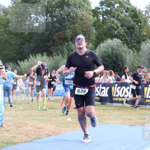31.08.2025 - Elbe Triathlon Hamburg Strokosch-Dieckow http://msf.ph/oto/8652726 31.08.2025 11:14:50 Ziel 625, 631, 639, 724, 953, 1009 meine-sportfotos.de