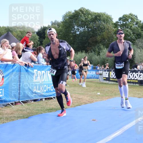 31.08.2025 - Elbe Triathlon Hamburg Strokosch-Dieckow http://msf.ph/oto/8652744 31.08.2025 11:14:58 Ziel 625, 724, 953, 1009 meine-sportfotos.de