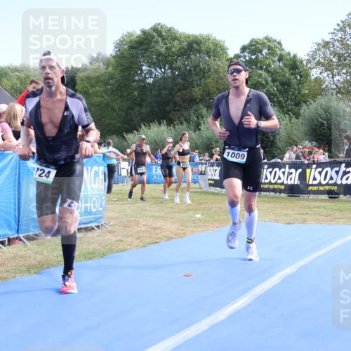 31.08.2025 - Elbe Triathlon Hamburg Strokosch-Dieckow http://msf.ph/oto/8652745 31.08.2025 11:14:59 Ziel 625, 724, 953, 1009 meine-sportfotos.de