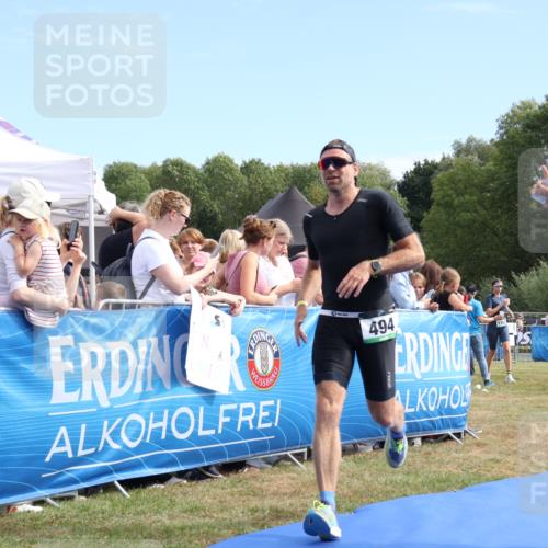 31.08.2025 - Elbe Triathlon Hamburg Strokosch-Dieckow http://msf.ph/oto/8652755 31.08.2025 11:15:13 Ziel 494, 607, 1100 meine-sportfotos.de