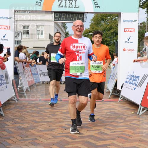 31.08.2025 - 21. Blankeneser Heldenlauf Strokosch-Dieckow http://msf.ph/oto/8652756 31.08.2025 11:09:09 Ziel 3676, 3282, 3422, 3242, 3671, 3233, 3513 meine-sportfotos.de