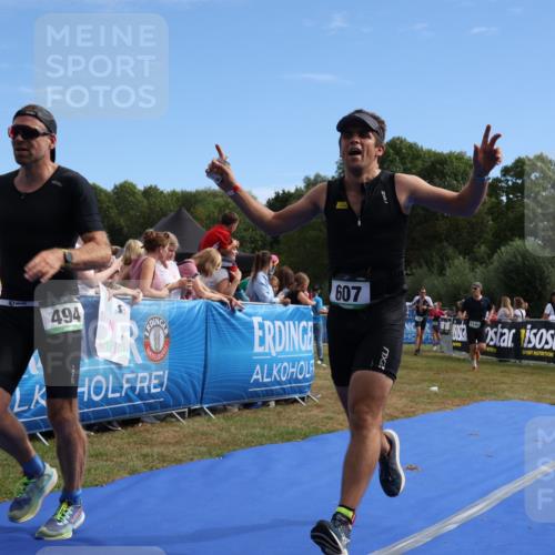 31.08.2025 - Elbe Triathlon Hamburg Strokosch-Dieckow http://msf.ph/oto/8652757 31.08.2025 11:15:13 Ziel 494, 607, 1100 meine-sportfotos.de