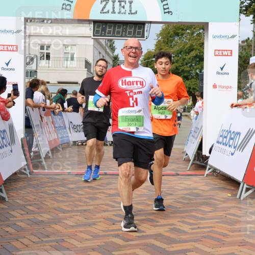 31.08.2025 - 21. Blankeneser Heldenlauf Strokosch-Dieckow http://msf.ph/oto/8652759 31.08.2025 11:09:09 Ziel 3676, 3282, 3422, 3242, 3671, 3233, 3513 meine-sportfotos.de