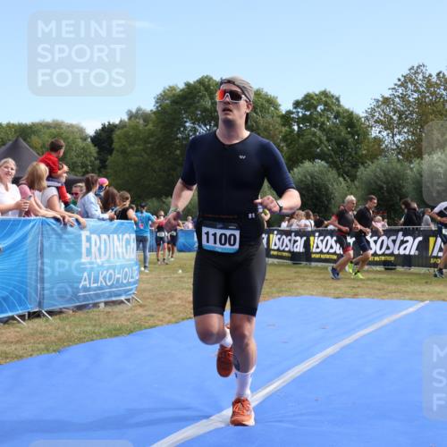 31.08.2025 - Elbe Triathlon Hamburg Strokosch-Dieckow http://msf.ph/oto/8652764 31.08.2025 11:15:18 Ziel 607, 737, 1100 meine-sportfotos.de