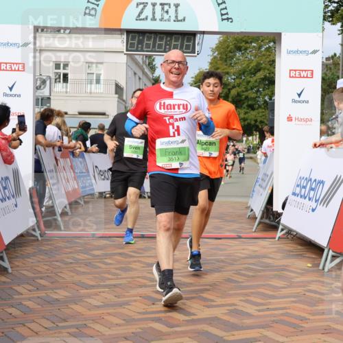 31.08.2025 - 21. Blankeneser Heldenlauf Strokosch-Dieckow http://msf.ph/oto/8652766 31.08.2025 11:09:09 Ziel 3676, 3282, 3422, 3242, 3671, 3233, 3513 meine-sportfotos.de
