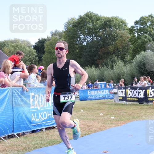 31.08.2025 - Elbe Triathlon Hamburg Strokosch-Dieckow http://msf.ph/oto/8652770 31.08.2025 11:15:25 Ziel 737, 974 meine-sportfotos.de