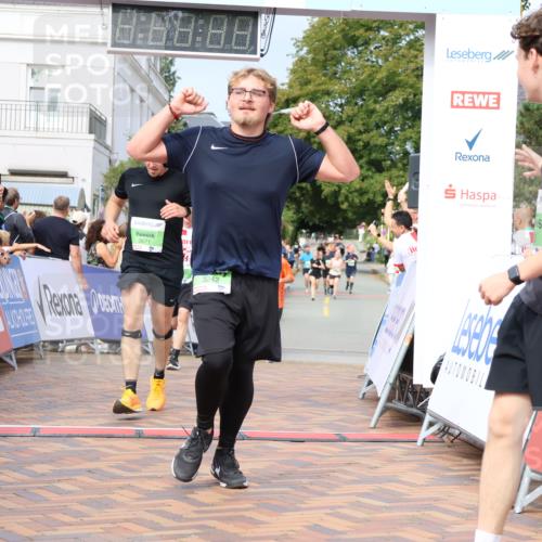 31.08.2025 - 21. Blankeneser Heldenlauf Strokosch-Dieckow http://msf.ph/oto/8652792 31.08.2025 11:09:05 Ziel 3676, 3024, 3282, 3422, 3242, 3671, 3233, 3513 meine-sportfotos.de