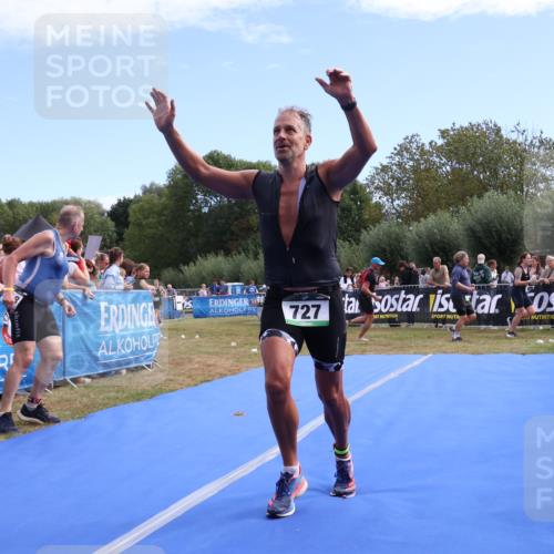 31.08.2025 - Elbe Triathlon Hamburg Strokosch-Dieckow http://msf.ph/oto/8652798 31.08.2025 11:15:43 Ziel 478, 727, 759, 1016 meine-sportfotos.de