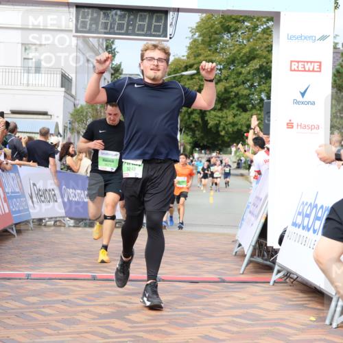 31.08.2025 - 21. Blankeneser Heldenlauf Strokosch-Dieckow http://msf.ph/oto/8652806 31.08.2025 11:09:05 Ziel 3676, 3024, 3282, 3422, 3242, 3671, 3233, 3513 meine-sportfotos.de