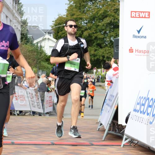 31.08.2025 - 21. Blankeneser Heldenlauf Strokosch-Dieckow http://msf.ph/oto/8652810 31.08.2025 11:09:01 Ziel 3393, 3676, 3024, 3282, 3242, 3671, 3629, 3630, 3417, 3098, 3097 meine-sportfotos.de