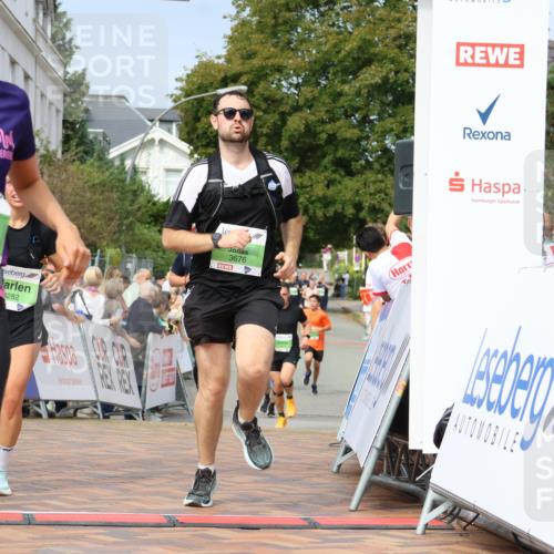31.08.2025 - 21. Blankeneser Heldenlauf Strokosch-Dieckow http://msf.ph/oto/8652814 31.08.2025 11:09:01 Ziel 3393, 3676, 3024, 3282, 3242, 3671, 3629, 3630, 3417, 3098, 3097 meine-sportfotos.de