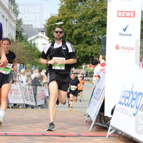 31.08.2025 - 21. Blankeneser Heldenlauf Strokosch-Dieckow http://msf.ph/oto/8652824 31.08.2025 11:09:01 Ziel 3393, 3676, 3024, 3282, 3242, 3671, 3629, 3630, 3417, 3098, 3097 meine-sportfotos.de