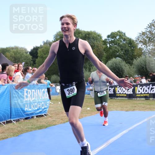31.08.2025 - Elbe Triathlon Hamburg Strokosch-Dieckow http://msf.ph/oto/8652843 31.08.2025 11:16:30 Ziel 371, 390, 391, 525 meine-sportfotos.de