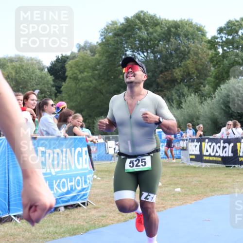 31.08.2025 - Elbe Triathlon Hamburg Strokosch-Dieckow http://msf.ph/oto/8652846 31.08.2025 11:16:30 Ziel 371, 390, 391, 525 meine-sportfotos.de