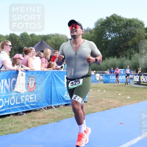 31.08.2025 - Elbe Triathlon Hamburg Strokosch-Dieckow http://msf.ph/oto/8652848 31.08.2025 11:16:31 Ziel 371, 390, 391, 525 meine-sportfotos.de