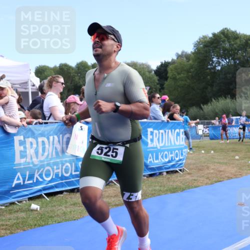 31.08.2025 - Elbe Triathlon Hamburg Strokosch-Dieckow http://msf.ph/oto/8652849 31.08.2025 11:16:31 Ziel 371, 390, 391, 525 meine-sportfotos.de
