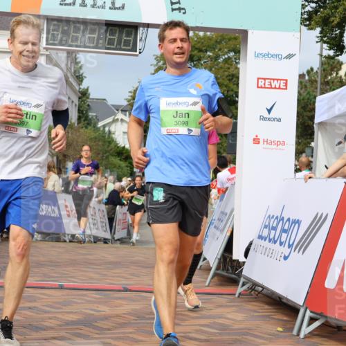 31.08.2025 - 21. Blankeneser Heldenlauf Strokosch-Dieckow http://msf.ph/oto/8652854 31.08.2025 11:08:57 Ziel 3393, 3159, 3081, 3676, 3024, 3282, 3629, 3630, 3417, 3098, 3097 meine-sportfotos.de