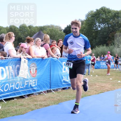 31.08.2025 - Elbe Triathlon Hamburg Strokosch-Dieckow http://msf.ph/oto/8652856 31.08.2025 11:16:39 Ziel 391 meine-sportfotos.de