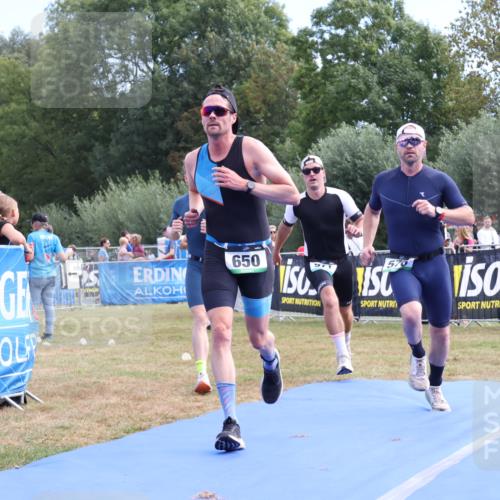 31.08.2025 - Elbe Triathlon Hamburg Strokosch-Dieckow http://msf.ph/oto/8652865 31.08.2025 11:16:56 Ziel 480, 576, 650, 971, 1018, 1219 meine-sportfotos.de
