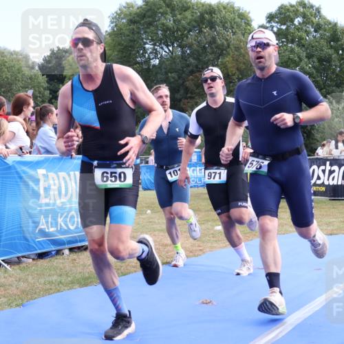 31.08.2025 - Elbe Triathlon Hamburg Strokosch-Dieckow http://msf.ph/oto/8652869 31.08.2025 11:16:56 Ziel 480, 576, 650, 971, 1018, 1219 meine-sportfotos.de