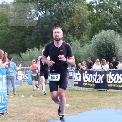 31.08.2025 - Elbe Triathlon Hamburg Strokosch-Dieckow http://msf.ph/oto/8652882 31.08.2025 11:17:33 Ziel 652, 725, 987, 1042, 1070, 1109 meine-sportfotos.de