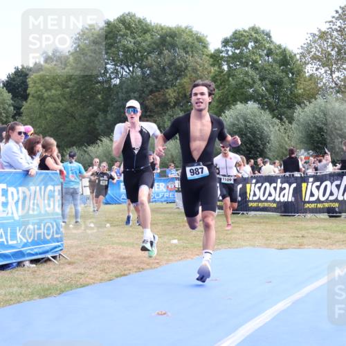 31.08.2025 - Elbe Triathlon Hamburg Strokosch-Dieckow http://msf.ph/oto/8652888 31.08.2025 11:17:36 Ziel 421, 652, 725, 979, 987, 1042, 1070, 1109, 1160 meine-sportfotos.de