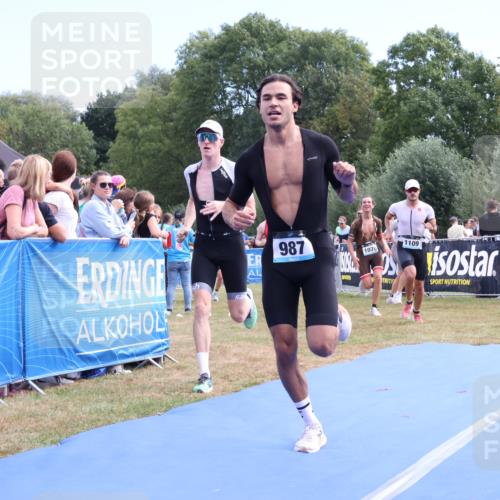 31.08.2025 - Elbe Triathlon Hamburg Strokosch-Dieckow http://msf.ph/oto/8652890 31.08.2025 11:17:36 Ziel 421, 652, 725, 979, 987, 1042, 1070, 1109, 1160 meine-sportfotos.de