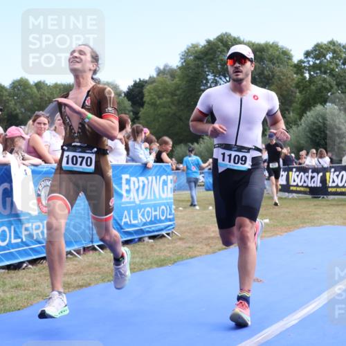 31.08.2025 - Elbe Triathlon Hamburg Strokosch-Dieckow http://msf.ph/oto/8652903 31.08.2025 11:17:39 Ziel 421, 652, 725, 937, 978, 979, 987, 1042, 1070, 1109, 1160 meine-sportfotos.de