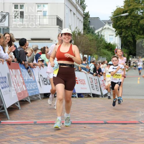 31.08.2025 - 21. Blankeneser Heldenlauf Strokosch-Dieckow http://msf.ph/oto/8652912 31.08.2025 10:27:25 Ziel 2715, 2204, 2463, 2559, 2725, 2533 meine-sportfotos.de