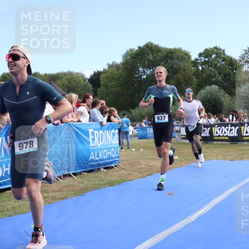 31.08.2025 - Elbe Triathlon Hamburg Strokosch-Dieckow http://msf.ph/oto/8652922 31.08.2025 11:17:47 Ziel 421, 937, 978, 979, 1041, 1160 meine-sportfotos.de