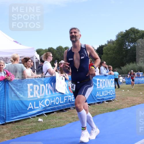 31.08.2025 - Elbe Triathlon Hamburg Strokosch-Dieckow http://msf.ph/oto/8652938 31.08.2025 11:17:59 Ziel 664, 723 meine-sportfotos.de