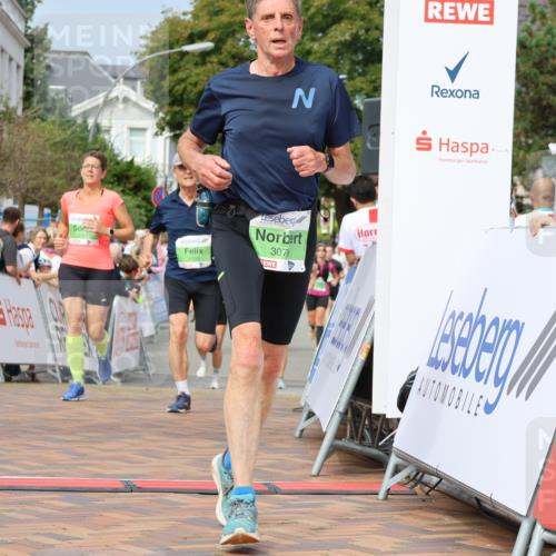 31.08.2025 - 21. Blankeneser Heldenlauf Strokosch-Dieckow http://msf.ph/oto/8652976 31.08.2025 11:08:49 Ziel 3393, 3159, 3081, 3079, 3231, 3036, 3643 meine-sportfotos.de