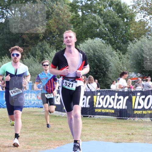 31.08.2025 - Elbe Triathlon Hamburg Strokosch-Dieckow http://msf.ph/oto/8652977 31.08.2025 11:18:24 Ziel 521, 678, 950, 1028, 1030, 1031, 1035 meine-sportfotos.de