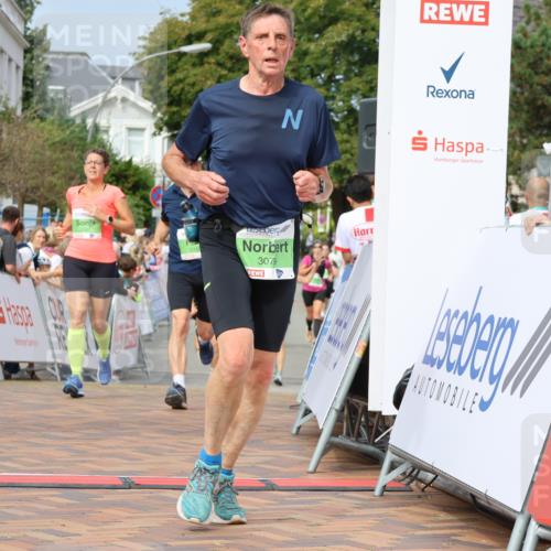 31.08.2025 - 21. Blankeneser Heldenlauf Strokosch-Dieckow http://msf.ph/oto/8652980 31.08.2025 11:08:49 Ziel 3393, 3159, 3081, 3079, 3231, 3036, 3643 meine-sportfotos.de