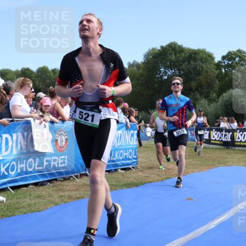 31.08.2025 - Elbe Triathlon Hamburg Strokosch-Dieckow http://msf.ph/oto/8652986 31.08.2025 11:18:26 Ziel 521, 678, 950, 1028, 1030, 1031, 1035 meine-sportfotos.de