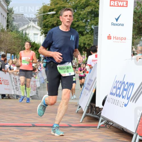 31.08.2025 - 21. Blankeneser Heldenlauf Strokosch-Dieckow http://msf.ph/oto/8652988 31.08.2025 11:08:48 Ziel 3159, 3081, 3079, 3231, 3036, 3643 meine-sportfotos.de