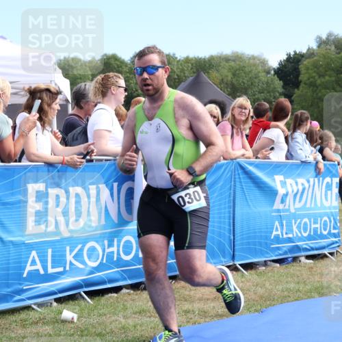 31.08.2025 - Elbe Triathlon Hamburg Strokosch-Dieckow http://msf.ph/oto/8652994 31.08.2025 11:18:28 Ziel 521, 678, 950, 1028, 1030, 1031, 1035 meine-sportfotos.de