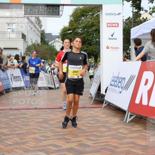 31.08.2025 - 21. Blankeneser Heldenlauf Strokosch-Dieckow http://msf.ph/oto/8652996 31.08.2025 10:27:11 Ziel 1101, 2150, 2205, 2521, 2517, 2413 meine-sportfotos.de