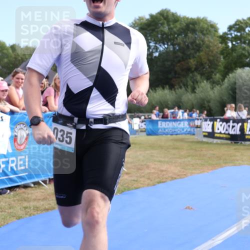31.08.2025 - Elbe Triathlon Hamburg Strokosch-Dieckow http://msf.ph/oto/8653008 31.08.2025 11:18:32 Ziel 678, 950, 1030, 1031, 1035 meine-sportfotos.de