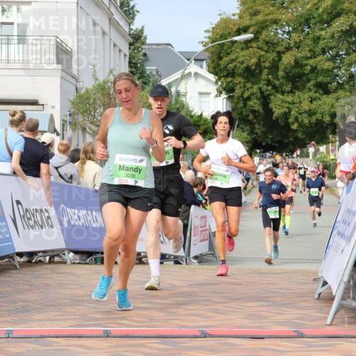 31.08.2025 - 21. Blankeneser Heldenlauf Strokosch-Dieckow http://msf.ph/oto/8653010 31.08.2025 11:08:42 Ziel 3231, 3677, 3036, 3643 meine-sportfotos.de