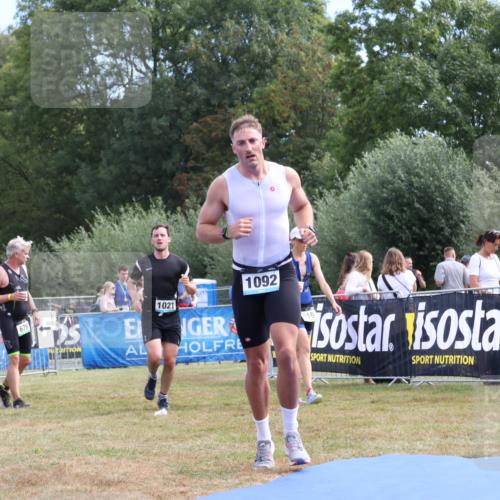 31.08.2025 - Elbe Triathlon Hamburg Strokosch-Dieckow http://msf.ph/oto/8653018 31.08.2025 11:18:57 Ziel 1021, 1037, 1092 meine-sportfotos.de