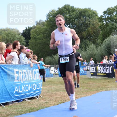31.08.2025 - Elbe Triathlon Hamburg Strokosch-Dieckow http://msf.ph/oto/8653024 31.08.2025 11:18:58 Ziel 1021, 1037, 1092 meine-sportfotos.de