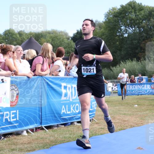 31.08.2025 - Elbe Triathlon Hamburg Strokosch-Dieckow http://msf.ph/oto/8653033 31.08.2025 11:19:01 Ziel 1021, 1037, 1092 meine-sportfotos.de