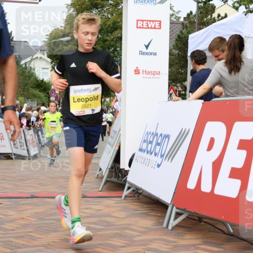 31.08.2025 - 21. Blankeneser Heldenlauf Strokosch-Dieckow http://msf.ph/oto/8653035 31.08.2025 10:27:07 Ziel 1101, 2150, 2205, 2521, 2517 meine-sportfotos.de